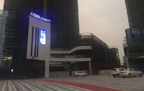 佛山天璣國(guó)際大廈電纜橋架進(jìn)場(chǎng)